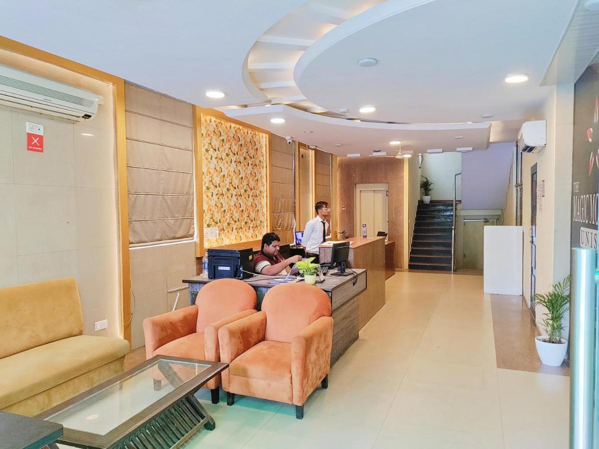 Tulip Palm Hotel ชัยปุระ ภายนอก รูปภาพ